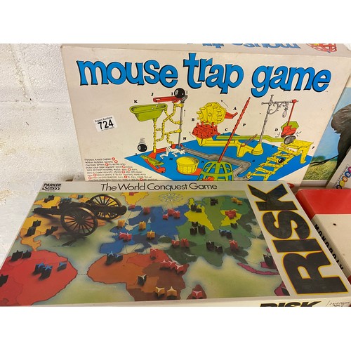 724 - Selection of board games including Monopoly, Monopoly Junior, Risk, Mouse Trap and Wildlife