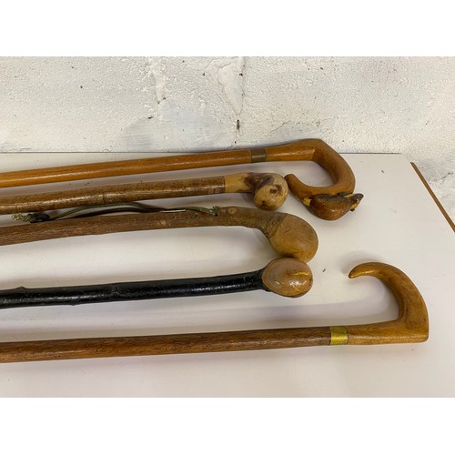 733 - Selection of 5 x vintage walking sticks