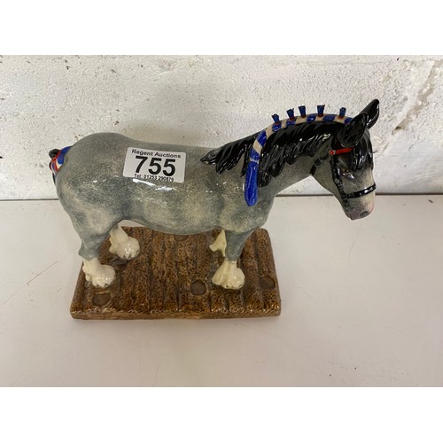 755 - Royal Doulton Clydesdale RDA55 standing 20cms tall