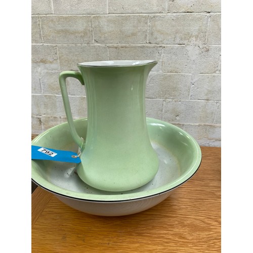 792 - Enamel jug bowl and chamber pot, jug measuring 29 cms tall