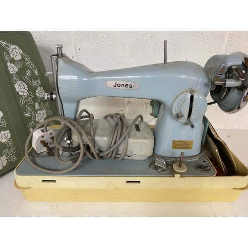 809 - Acadex d-66 sewing machine