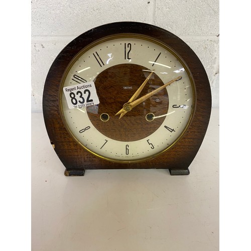 832 - Smiths mantle clock with key