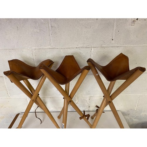 833 - 3 x tripod folding stools with leather seat