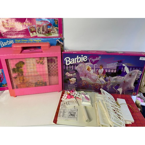 646 - Vintage 1990s Barbie Magic House and Crystal Horse playsets