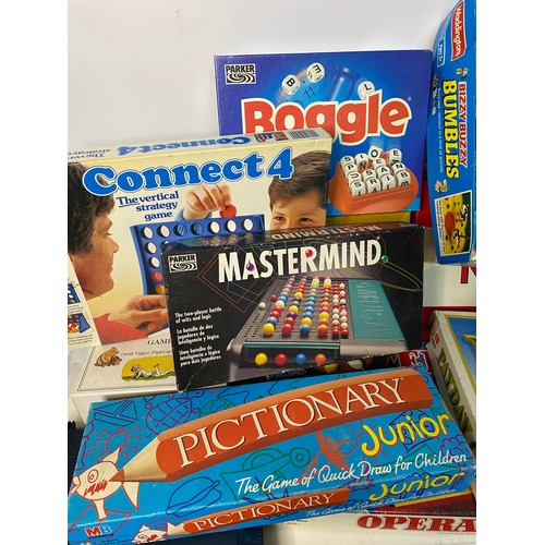 648 - Selection of vintage family board games and toys including Screwball Scramble, Connect 4 and others.