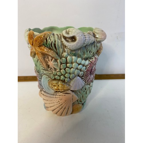 682 - Beswick vintage shell vase pattern no 2003, 16cms tall