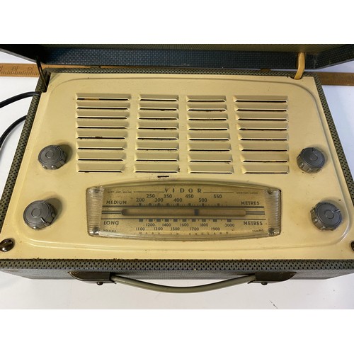 741 - 1950's Vidor portable valve radio.