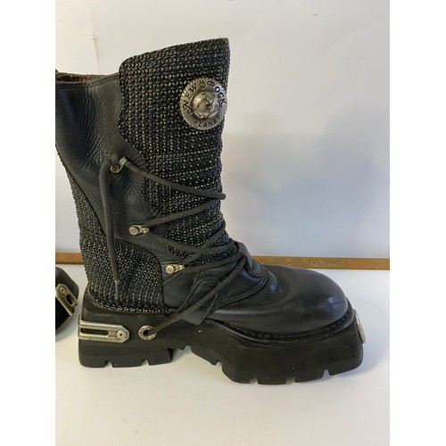 765 - Pair of New Rock Planet Boots, approx size 8/9 , and leg Guards.