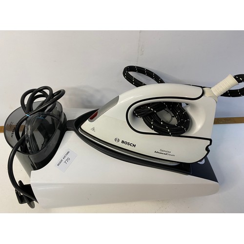 770 - Bosch Sensi xx B35L proffesional steam iron in working order.