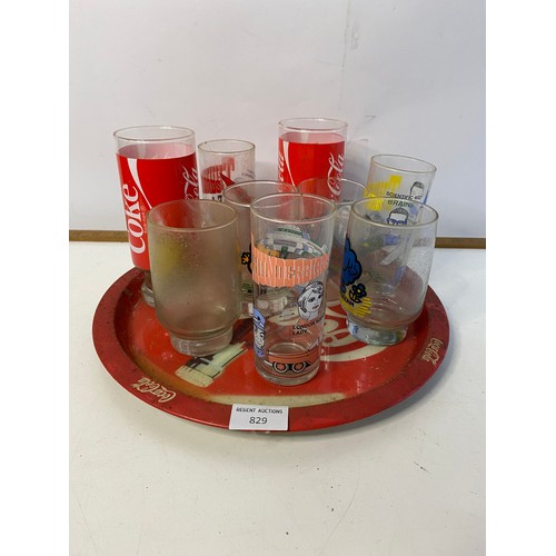 829 - Vintage Coca Cola tray and selection of vintage glasses