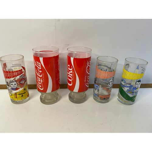 829 - Vintage Coca Cola tray and selection of vintage glasses