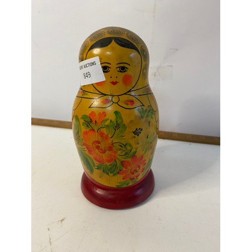 849 - Vintage Russian 7 piece nesting doll