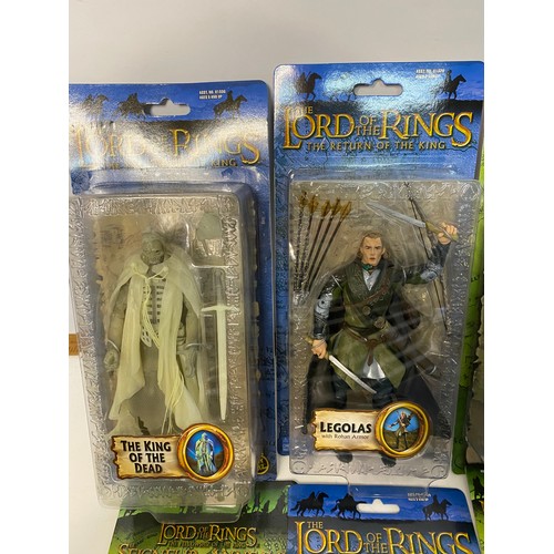 965 - Ten Toy Biz The Lord of the Rings figures, in later edition rectangular boxes, all different in new ... 