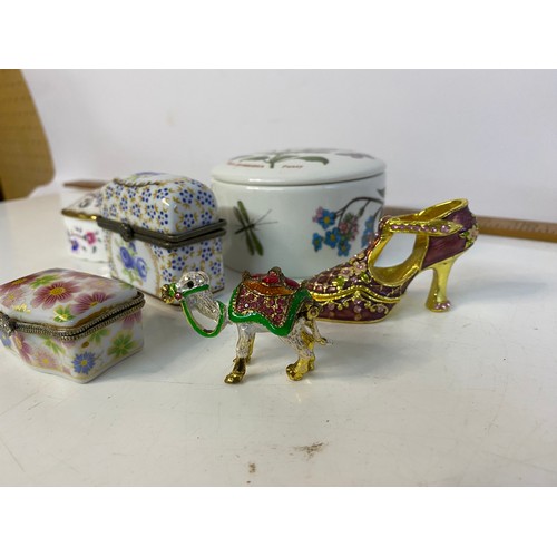 941 - Vintage porcelain and gemstone trinket pots from Portmeirion, Limoges and Royal Worcester.