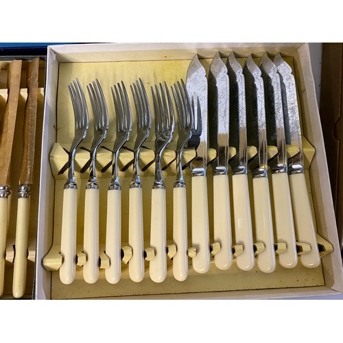 952 - Selection of vintage cutlery some from John Wigfall & Co.