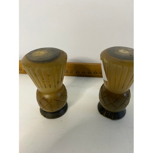 533 - Celtic Thistle cruet set made from horn, measuring 7 cm tall.