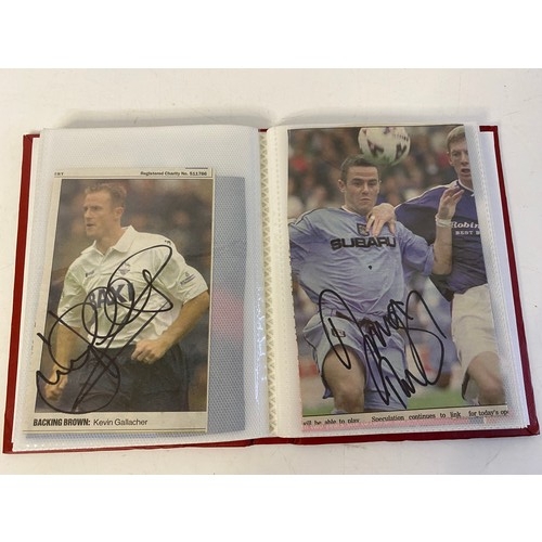 562 - Hand signed football autographs from Paul Scoles, Craig Burley, Keiran Richardson, George Wood, Kevi... 