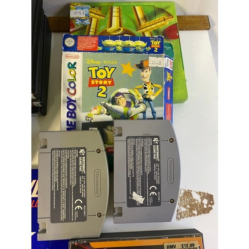 670 - Box of vintage PC/Console games including megadrive, spectrum, nintendo and others.