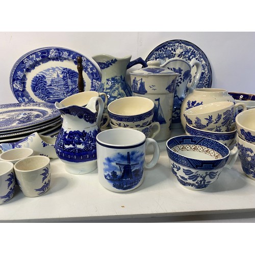 101 - Collection of blue and white pottery and ceramics.