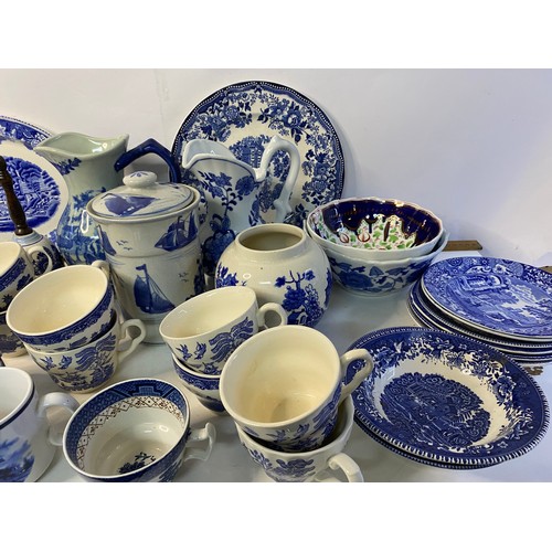 101 - Collection of blue and white pottery and ceramics.