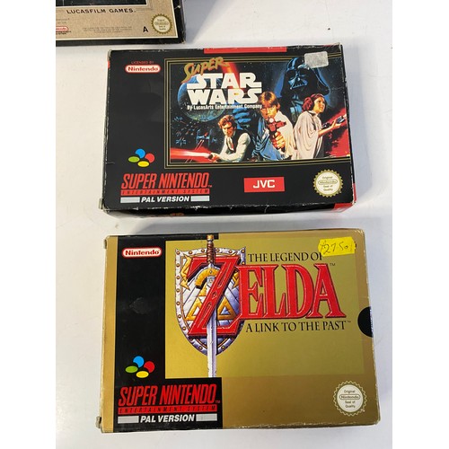 112 - 4 x vintage Super Nintendo game cartridges, Zelda, Star Wars, Castlevania and Dracula plus a Nintend... 