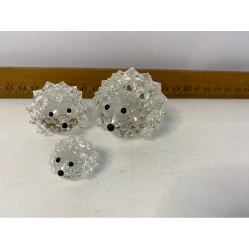 151 - Set of 3 x Asfours crystal hedgehog and 3 x Asfours crystal swan ornaments.