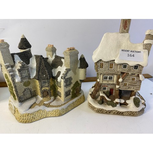 164 - Collection of 5 x David Winter large size Christmas and winter houses.