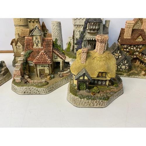 166 - Collection of 9 x David Winter buildings including Premier Editions.