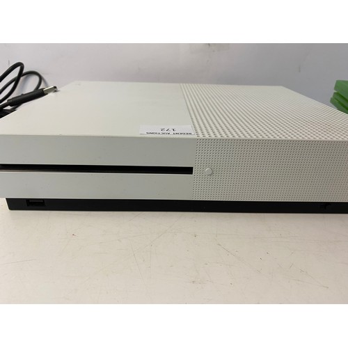 172 - Xbox One S console with wired controller and games. Tested and working.