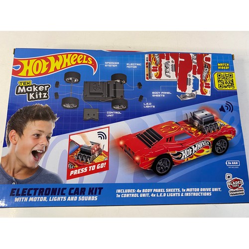 340 - Hot Wheels electronic car kit brand new unopened