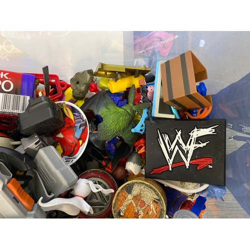 343 - Box of collectable toys