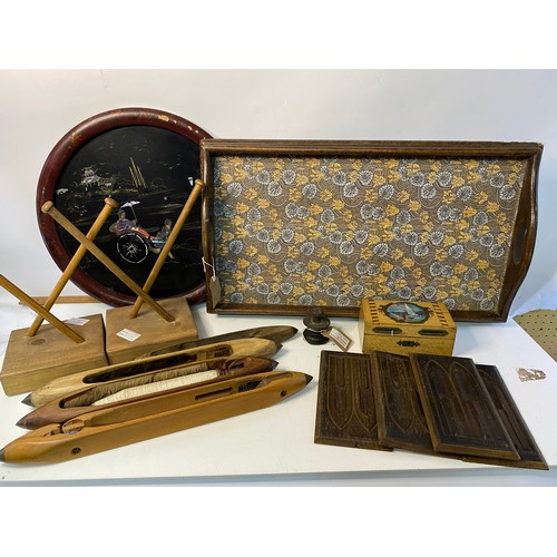 496 - Selection of assorted wooden items including shuttles, tray, etc