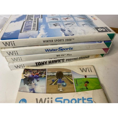 520 - Wii console and accessories.