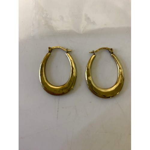 523 - Pair of ear-rings in 9ct gold bonded onto 925 silver