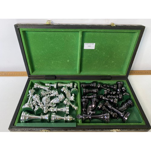 543 - Chess set in good condition.