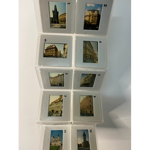 551 - Large collection of vintage 35mm slides.