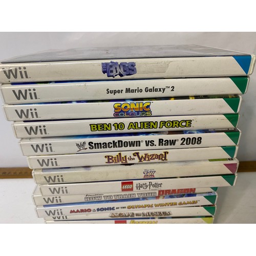 592 - Collection of 14 x Wii games.