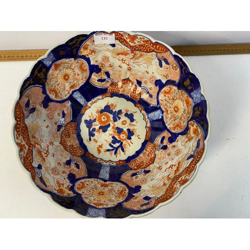 110 - Large Japanese Imari bowl with scalloped rim, 31cm diameter x 12.5cm deep.