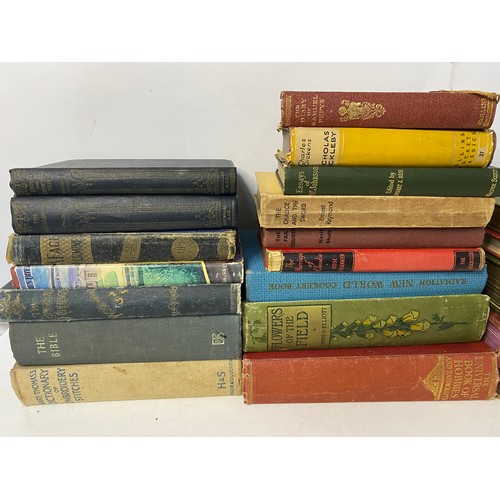 113 - Selection of antiquarian and collectable books.