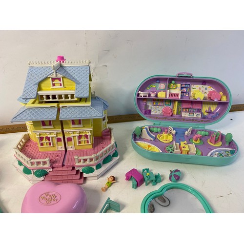 140 - Box of vintage Bluebird Polly Pocket toys.