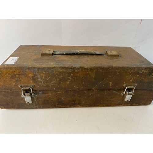 163 - Vintage Saffire welding and cutting tools in oak carry box.