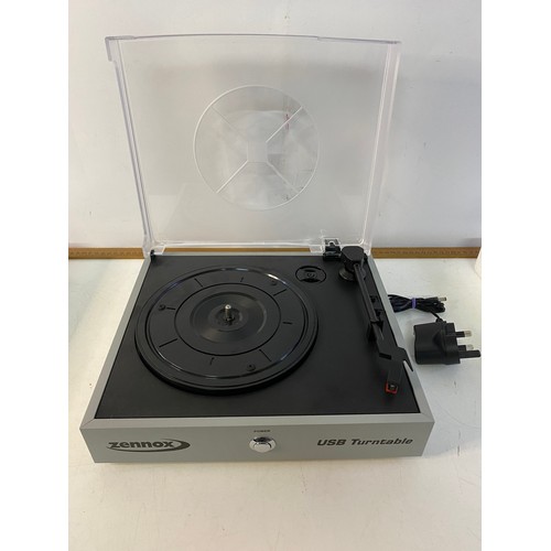 167 - Zennox USB turntable.