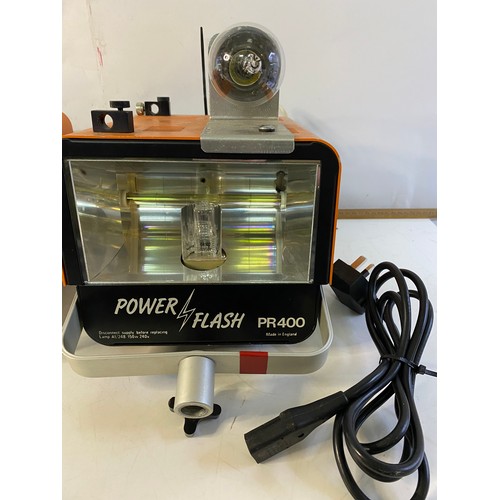 197 - Pair of Power Flash PR400 studio flash lamps in working order.