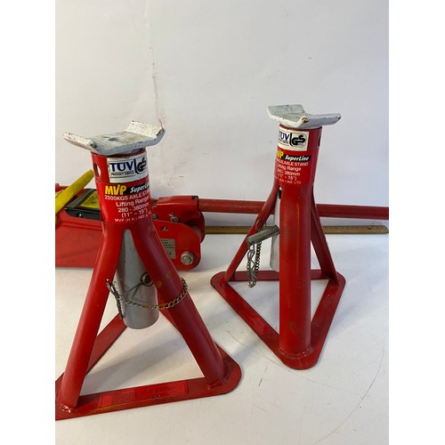 216 - Car jack and pair of axle stands.