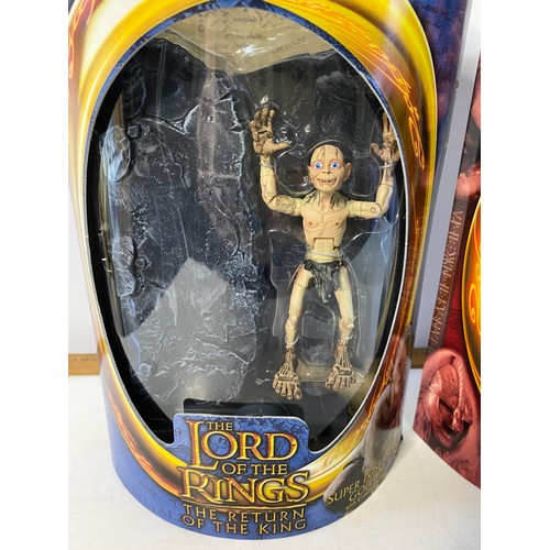 424 - Toy Biz, 2 The Lord of the Rings rare figures from the released series, Twilight Frodo and Super Pos... 