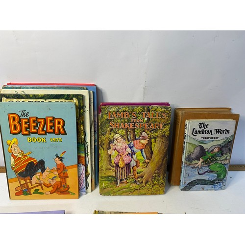 224 - Box of vintage childrens books including annuals, Enid Blyton and more.