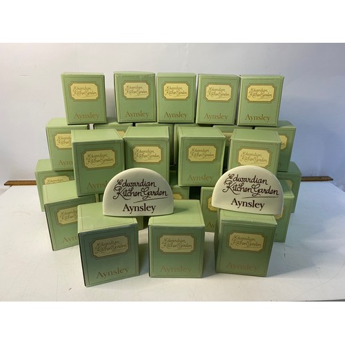 243 - Box of 30 Aynsley 