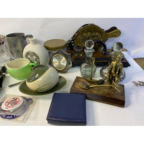 277 - Selection of mixed collectables including metalware, Jakar compass set and ceramics.