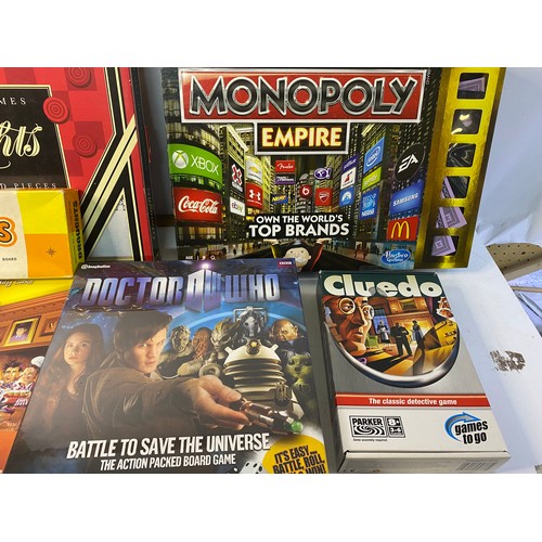 358 - Selection of board games including Monopoly, Doctor Who, Cluedo, Draughts