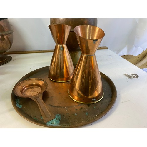 370 - Selection of copper comprising large jugs approx 40 cms tall, pan and burner etc